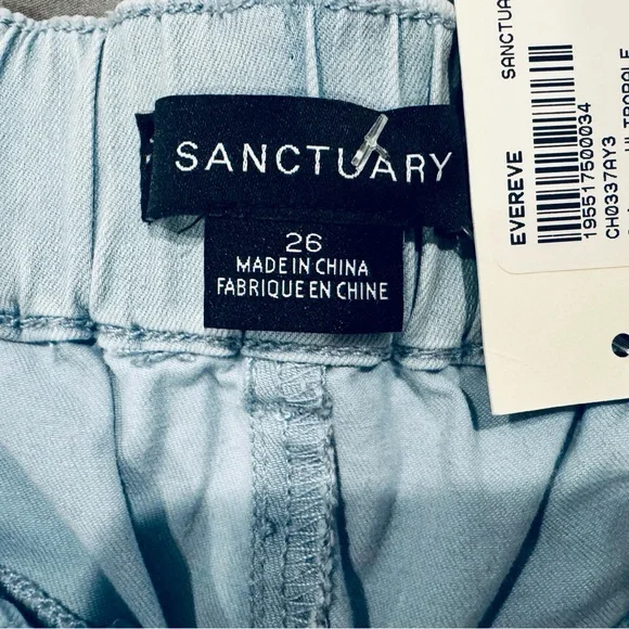 Sanctuary Renegade Short in Hybrid Twill - Picture 4 of 4